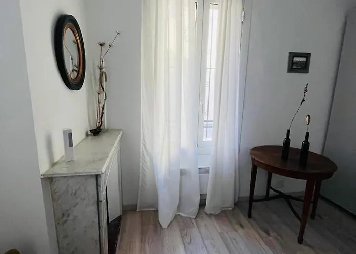 Charmante 3 Zimmer, Stadtwohnung 公寓 *